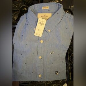 Hollister Men's Light Blue Casual Shirt